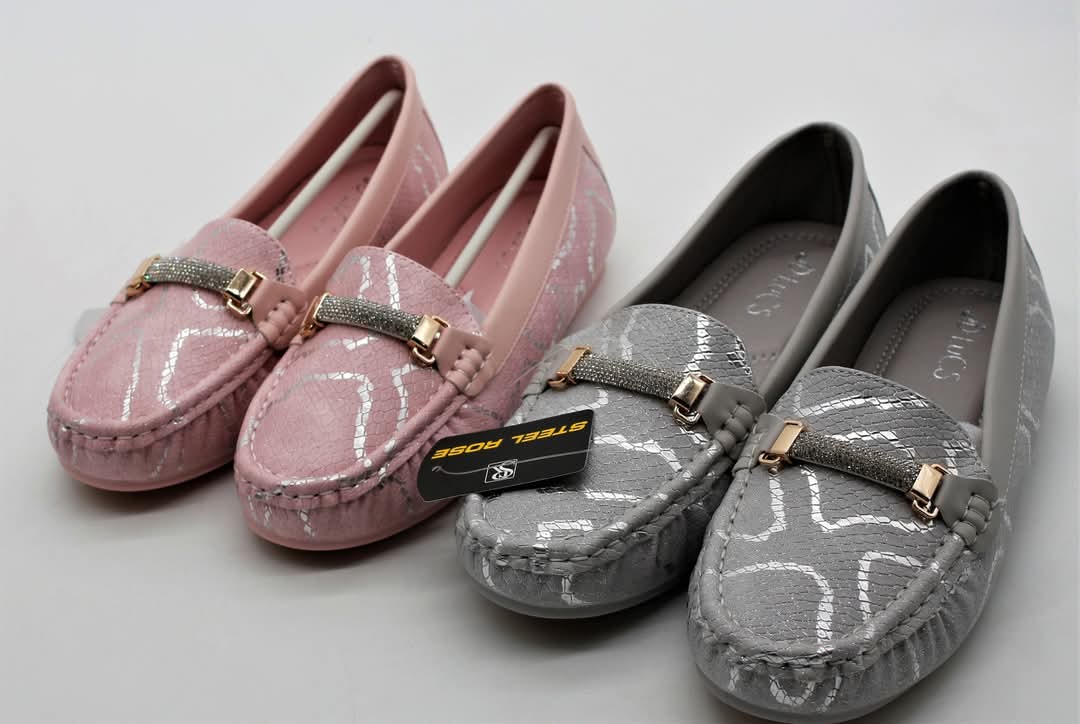 Heel Shoe Pallet Liquidation - Image 4